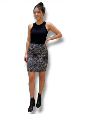 Decree Y2K Vintage Paisley Leopard Bodycon Mini Skirt Junior’s Size Large 🖤